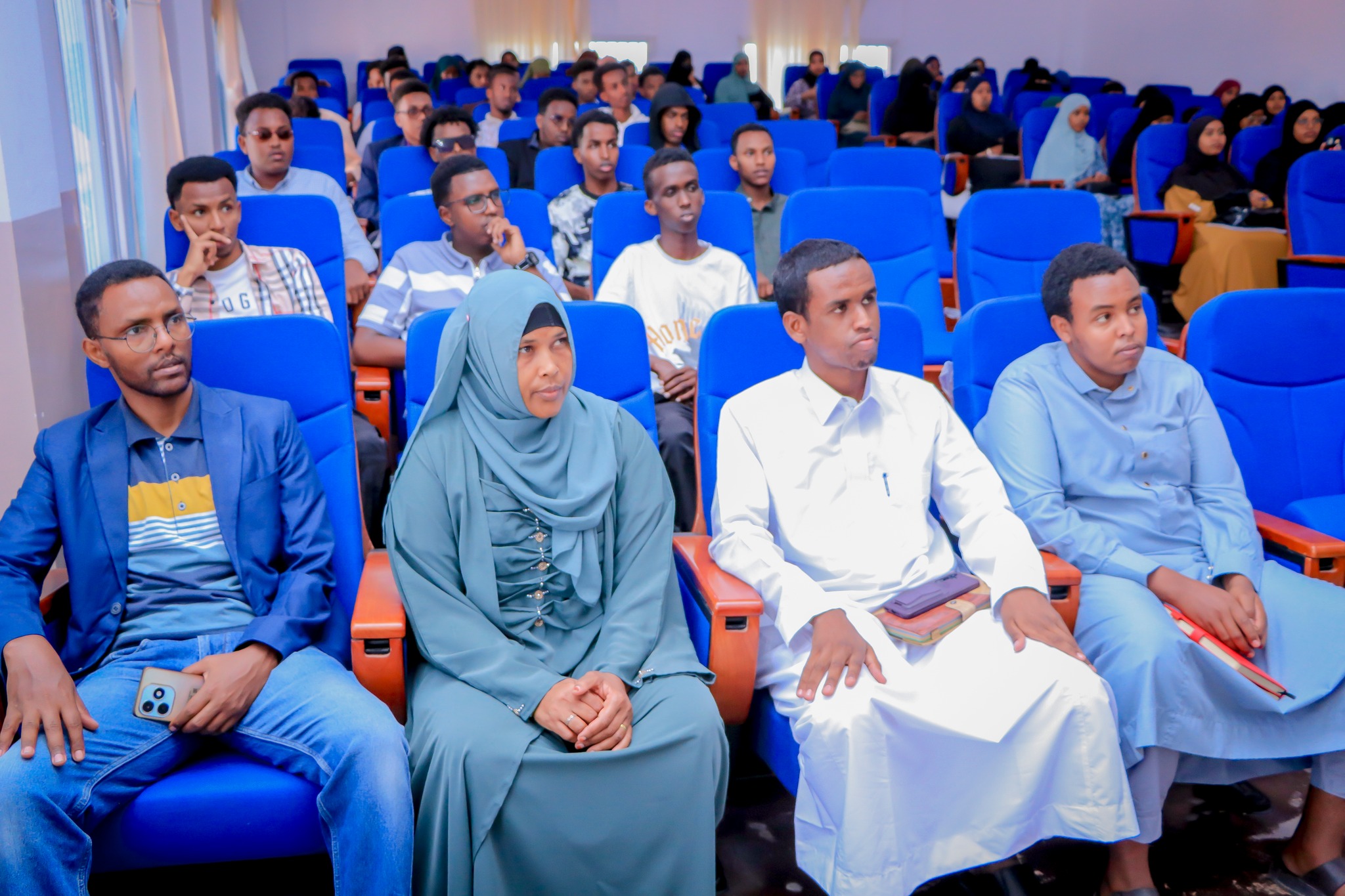 Building Future Leadership: A Valuable Lecture for Business Administration Students