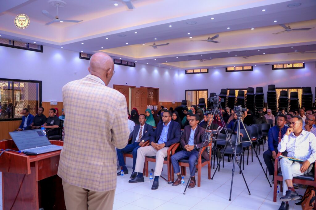 🎓 𝗨𝗻𝗶𝘃𝗲𝗿𝘀𝗶𝘁𝘆 𝗼𝗳 𝗛𝗮𝗿𝗴𝗲𝗶𝘀𝗮 𝗛𝗼𝘀𝘁𝘀 𝗮 𝗟𝗲𝗰𝘂𝘁𝗿𝗲 𝗼𝗻 𝗧𝗿𝗮𝗻𝘀𝗳𝗼𝗿𝗺𝗶𝗻𝗴 𝗗𝗮𝘁𝗮 𝗶𝗻𝘁𝗼 𝗗𝗮𝘁𝗮-𝗗𝗿𝗶𝘃𝗲𝗻 𝗗𝗲𝗰𝗶𝘀𝗶𝗼𝗻-𝗠𝗮𝗸𝗶𝗻𝗴
